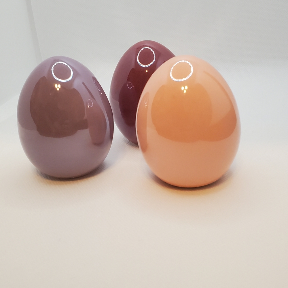 Bunny & Eggs Porcelain Table Decor, 6 Piece Set /Bundle. Super Cute & Si… - Picture 5 of 8